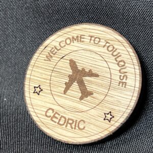 Badge en bois personnalisable